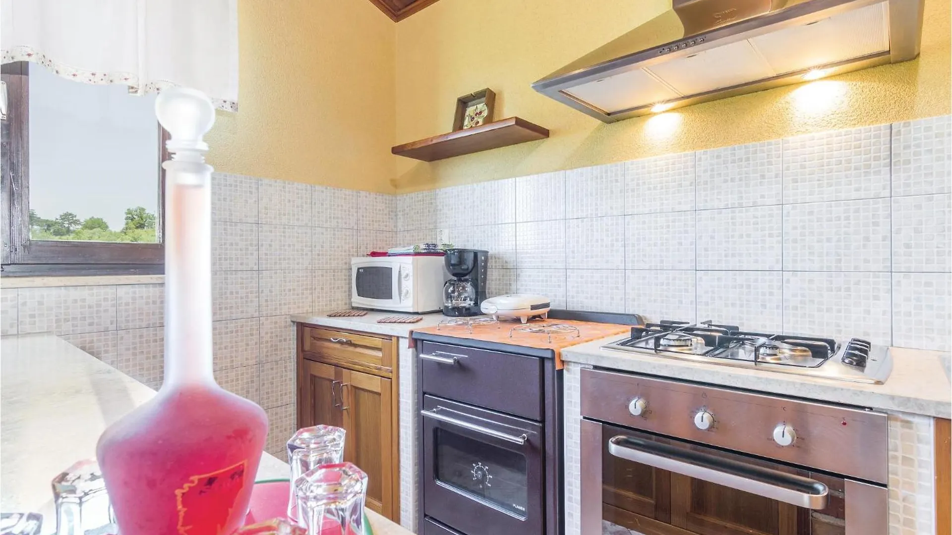 Awesome Home In Meloni With Sauna Karojba Хорватия