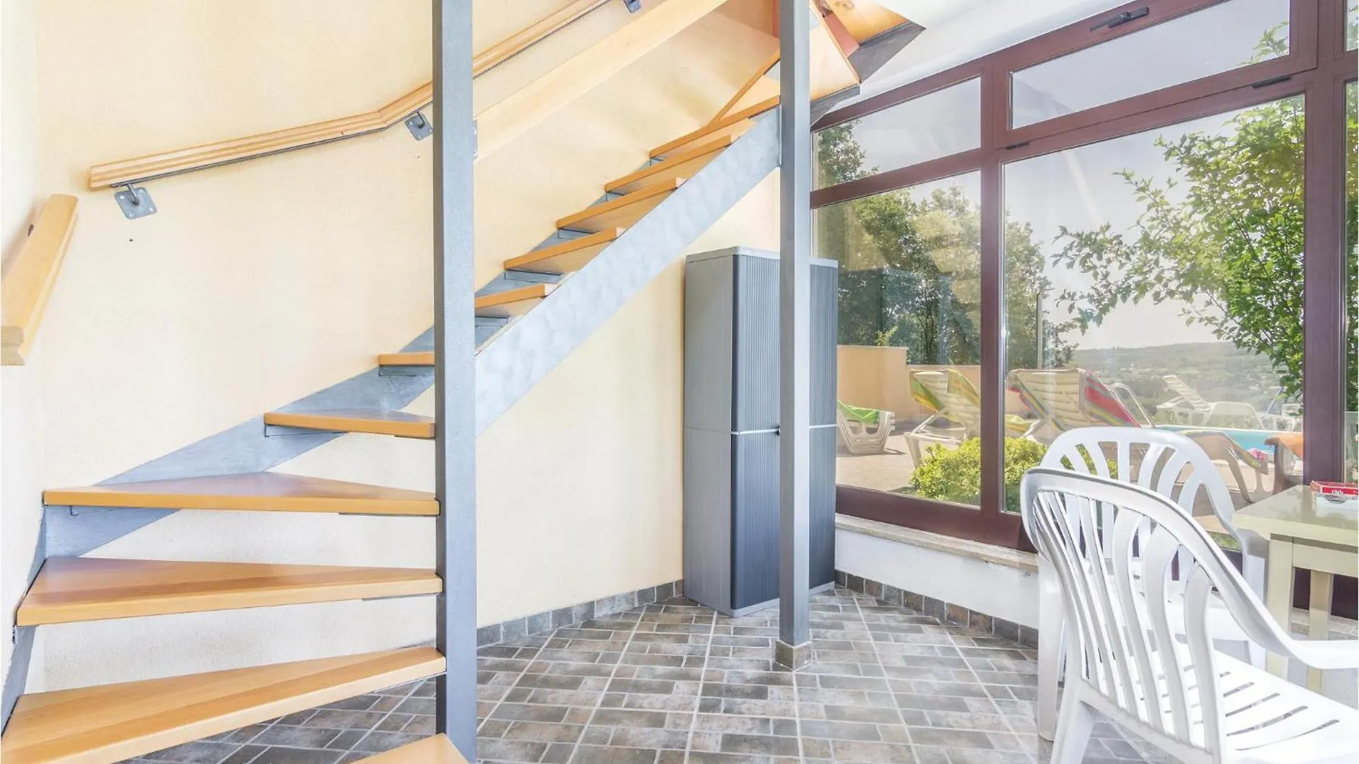 Дом отдыха Awesome Home In Meloni With Sauna Karojba