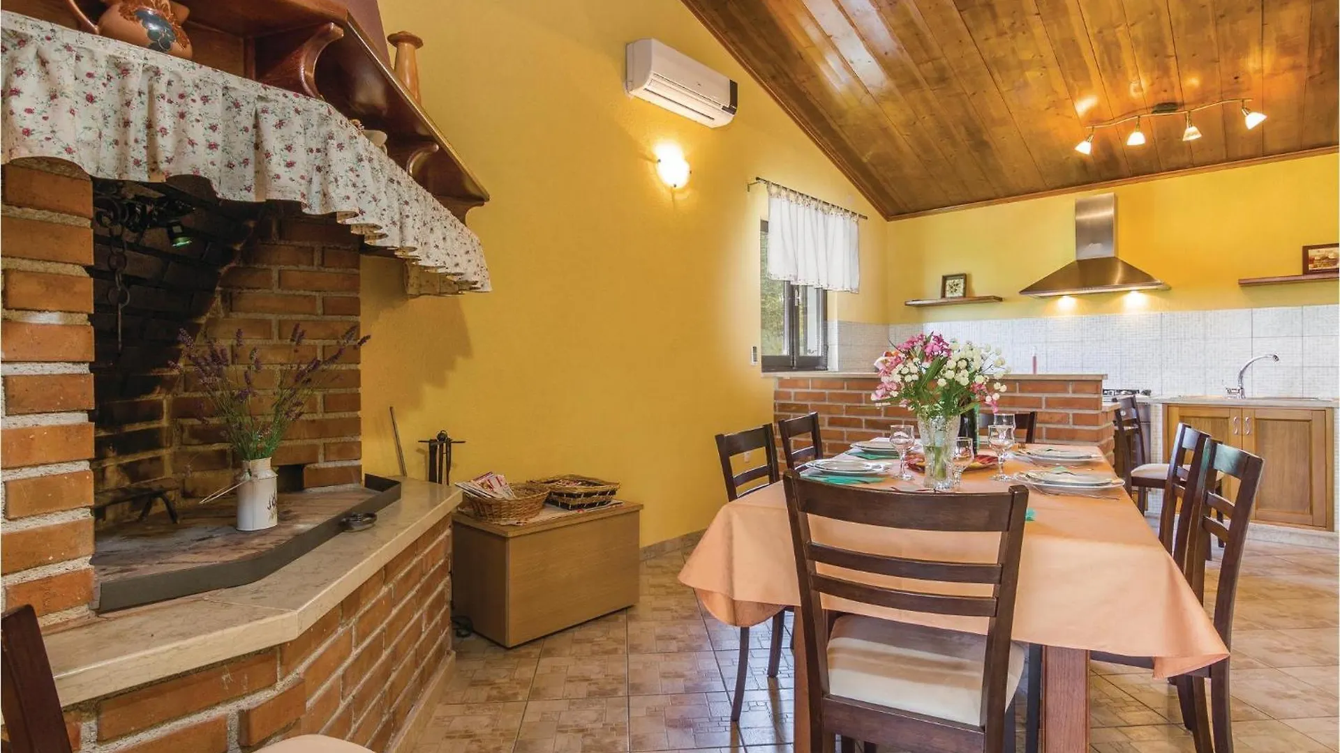 Awesome Home In Meloni With Sauna Karojba 0*,  Хорватия